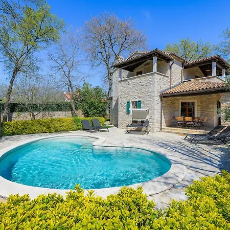 Elaya Villa Brecevici