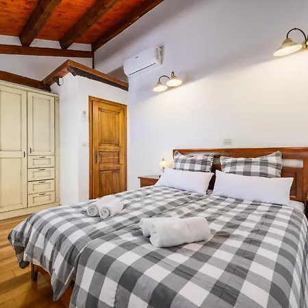 Villa Elaya