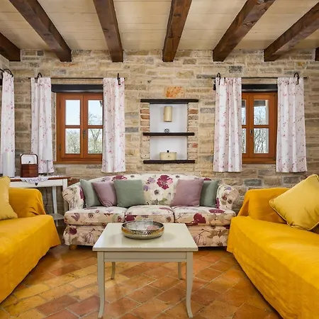 Villa Elaya Brecevici