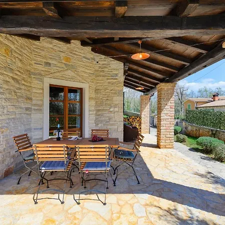 Elaya Villa Brecevici